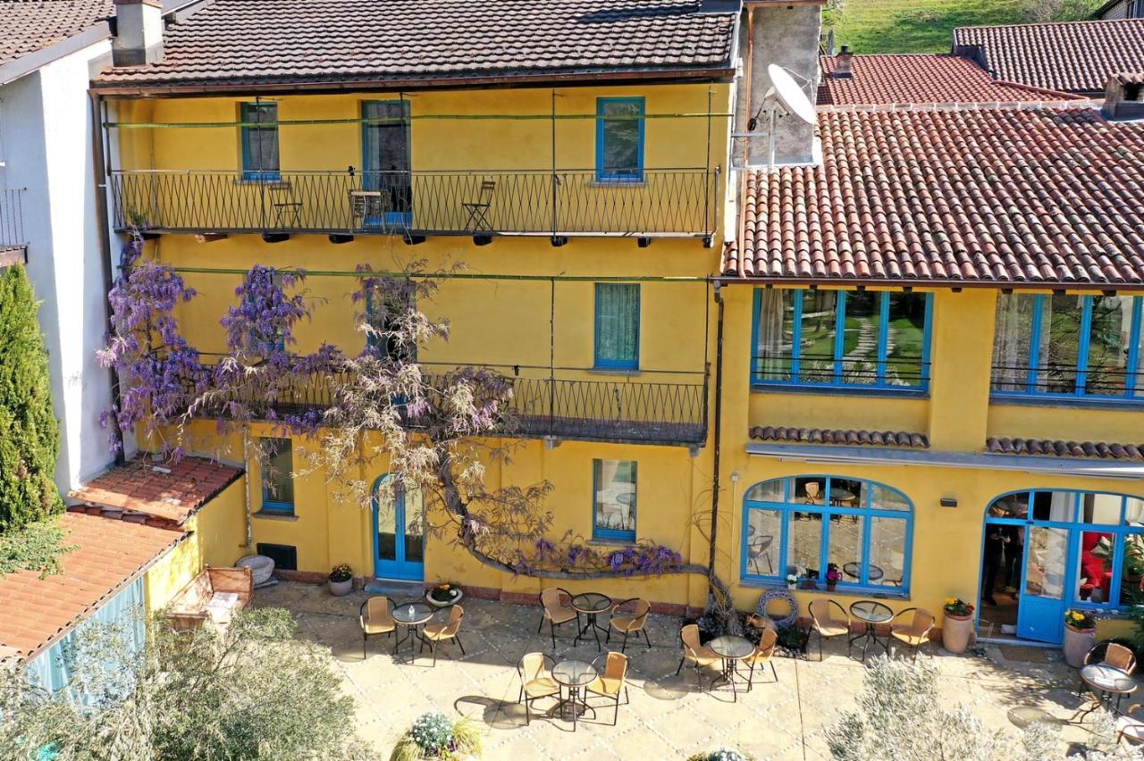 Romantico Palazzo Dei Ulivi Purasca Екстериор снимка